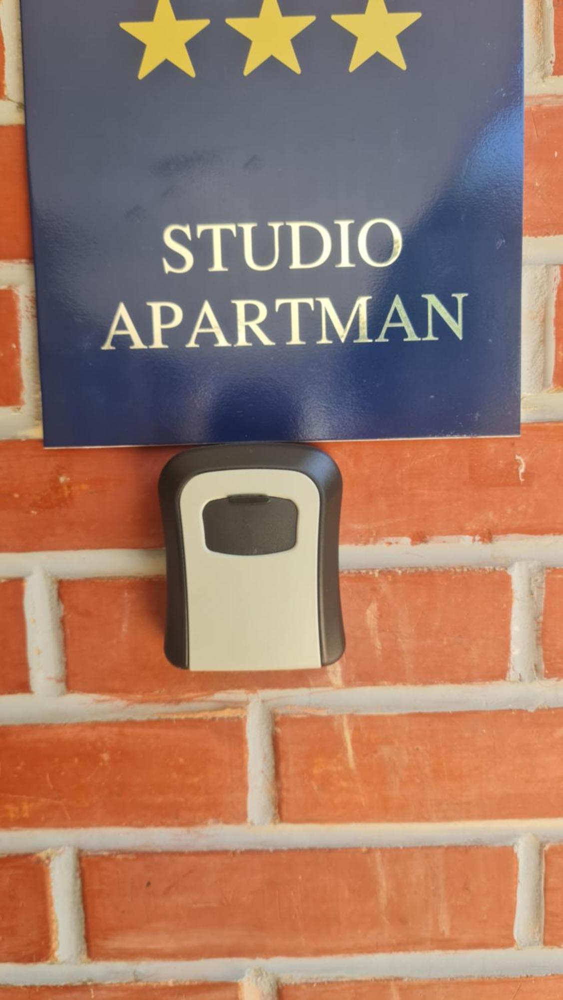 Studio Apartman Karler Karlovac Zewnętrze zdjęcie